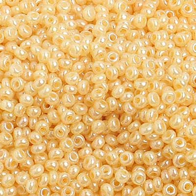 Czech - 10/0 Seed Beads - Pearl Ivory (500g)