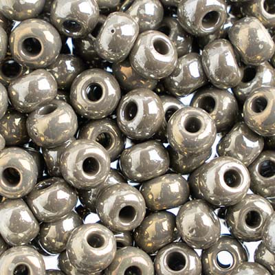 Czech - 32/0 Seed bead - Opaque Grey Rainbow (250g)