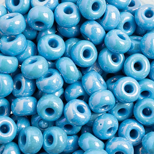 Czech - 32/0 Seed bead - Opaque Light Blue Rainbow (250g)
