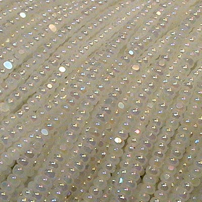 Czech Cut Seedbeads - 13/0 - Pearl White Iris (hank)