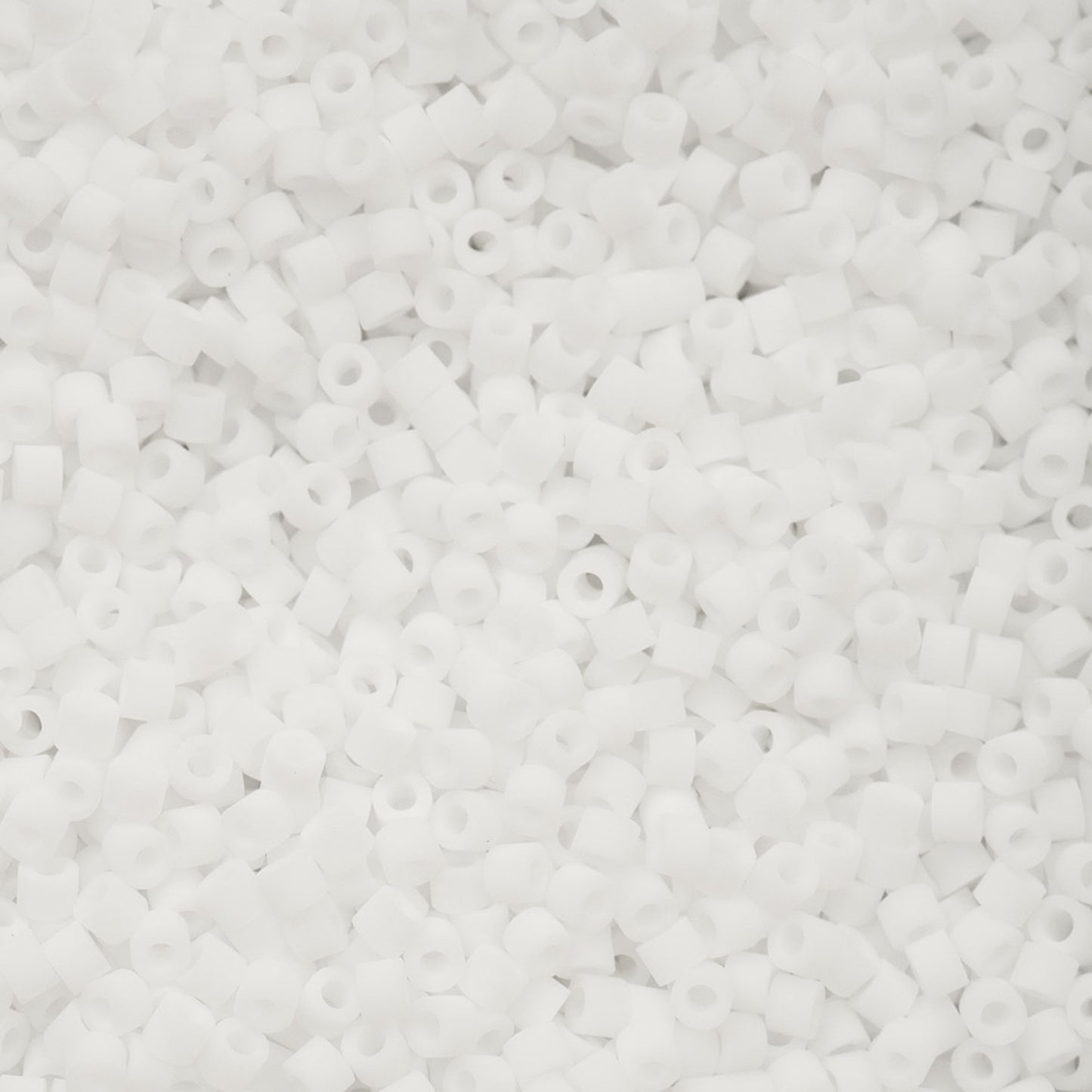 Cylin Bead - 11/0 - Matte Macaron - White (25g)