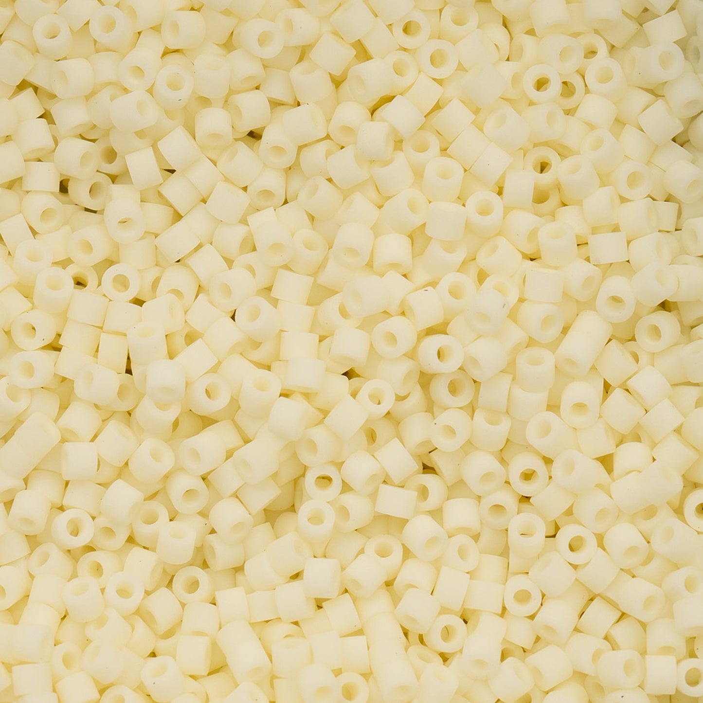 Cylin Bead - 11/0 - Matte Macaron - Cream (25g)