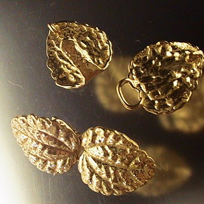 Hook and Eye Clasp - Crinkle Leaf - Yellow Bronze