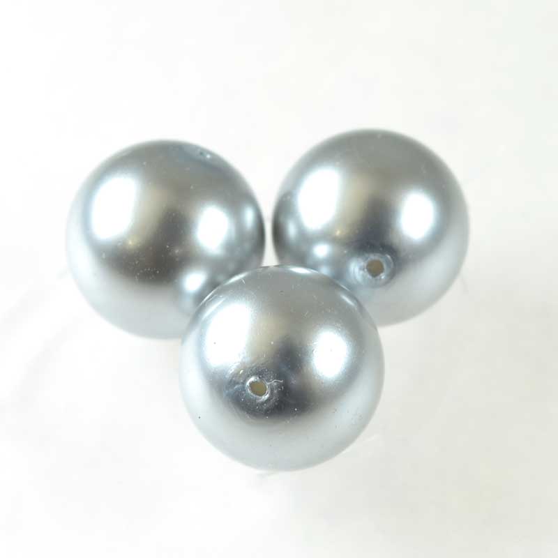Preciosa (tm) Pearl - 8mm - Round - Light Grey