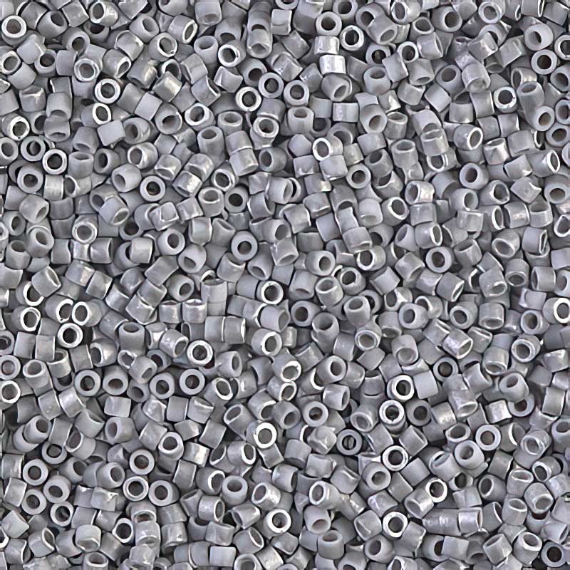 Delica Beads 11/0 - db2204b - Matte Crystal Labrador 50g