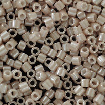 Delica 8/0 Beads - dbl1535 - Opaque Pink Champagne Ceylon 5.2g