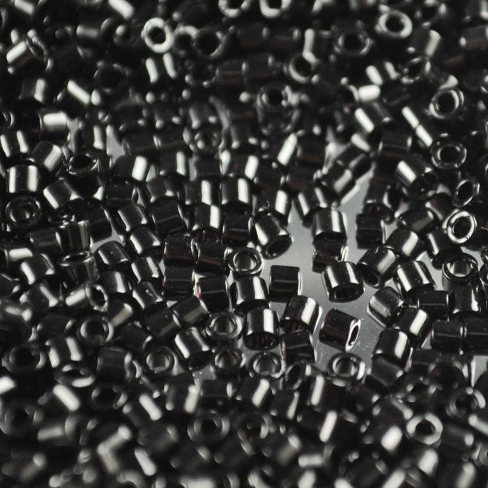 Delica Beads 10/0 - dbm0010b - Jet Black 50g