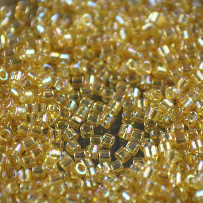 Delica 10/0 Beads - dbm0100 - Transparent Light Amber AB 7.2g