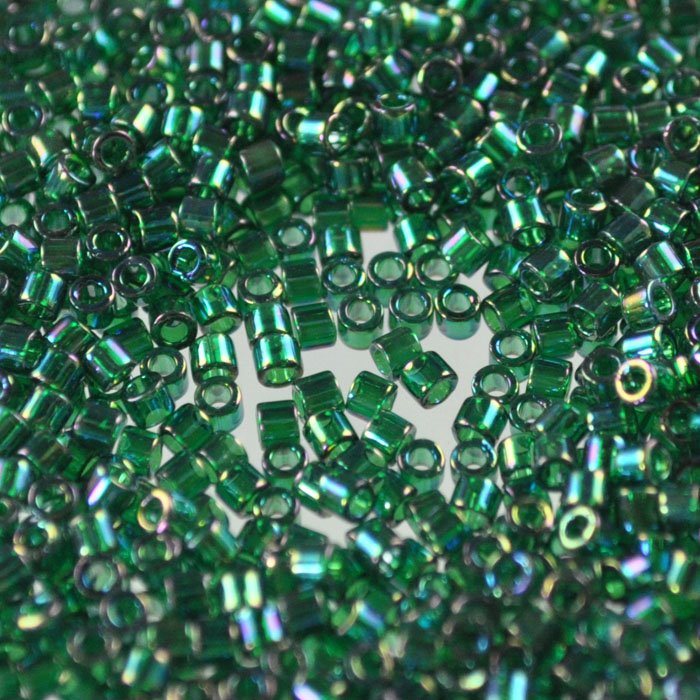 Delica Beads 10/0 - dbm0175b - Transparent Emerald AB 50g