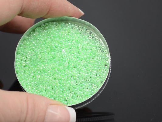 Miyuki Seed Beads 11/0 - mb11-0520 - Mint Green Ceylon 22g