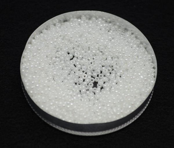 Miyuki Seed Beads 11/0 - mb11-0528 - White Pearl Ceylon 22g