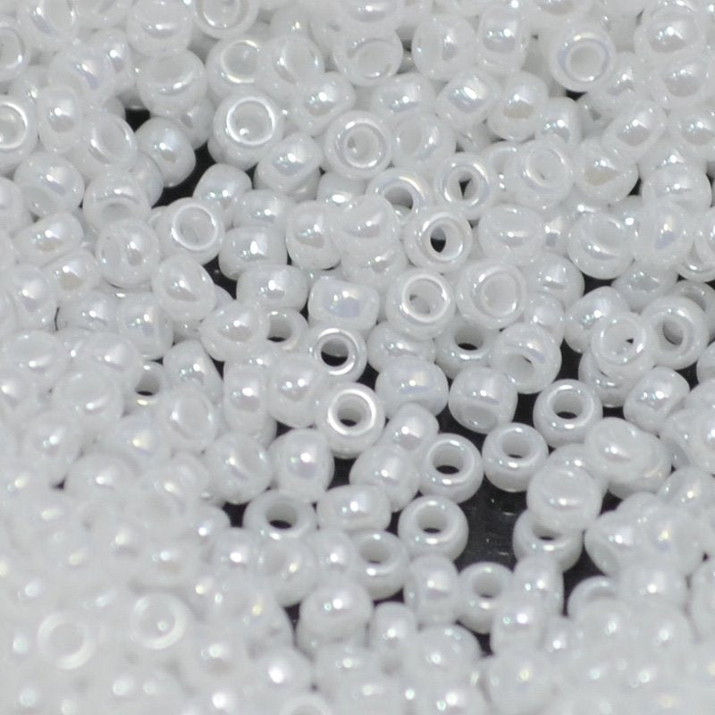 Miyuki Seed Beads - 11/0 - White Pearl Ceylon -mb11-0528b250- 250g