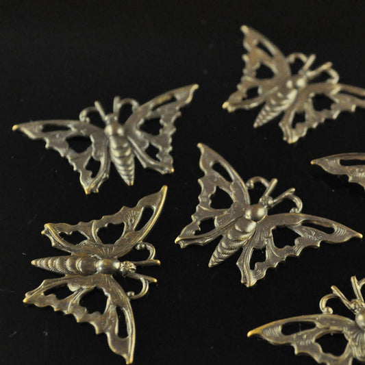 Vintaj - Fluttery Butterfly - Natural Brass