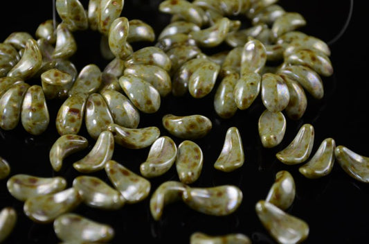 Glass Bead Curved Petal - 7x12mm - Green Lustre (10)