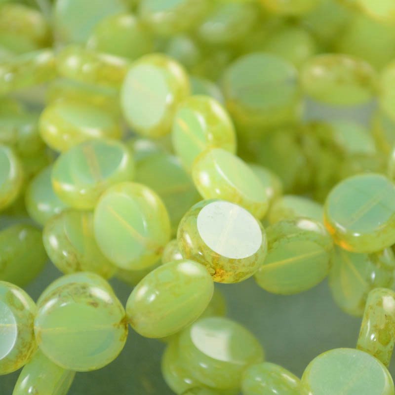 Glass Beads - 11mm - Flat Round - Green Grape Mist (Strand 15)
