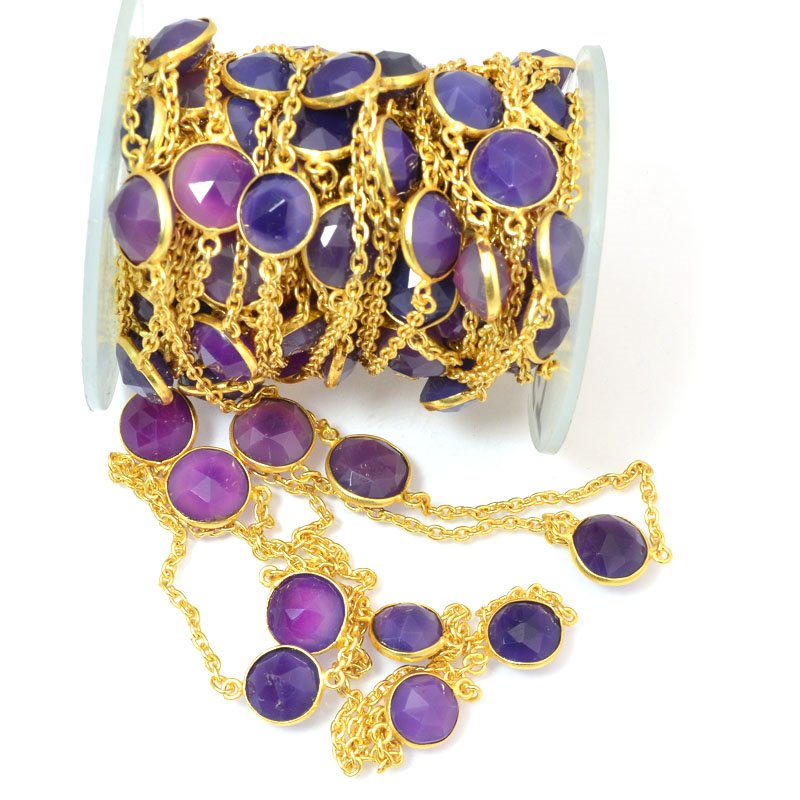 Gemstone Chain - Mounted Faceted Stone - Berry Chalcedony / Gold Plated (foot)