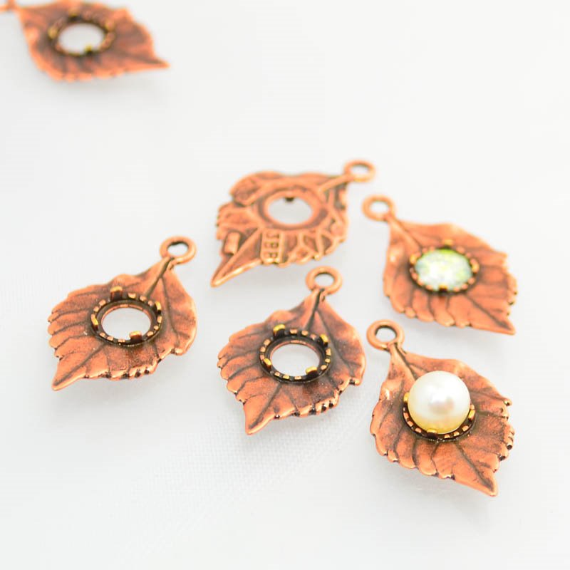 Pendant - Leaf with Round Bezel - Antiqued Copper