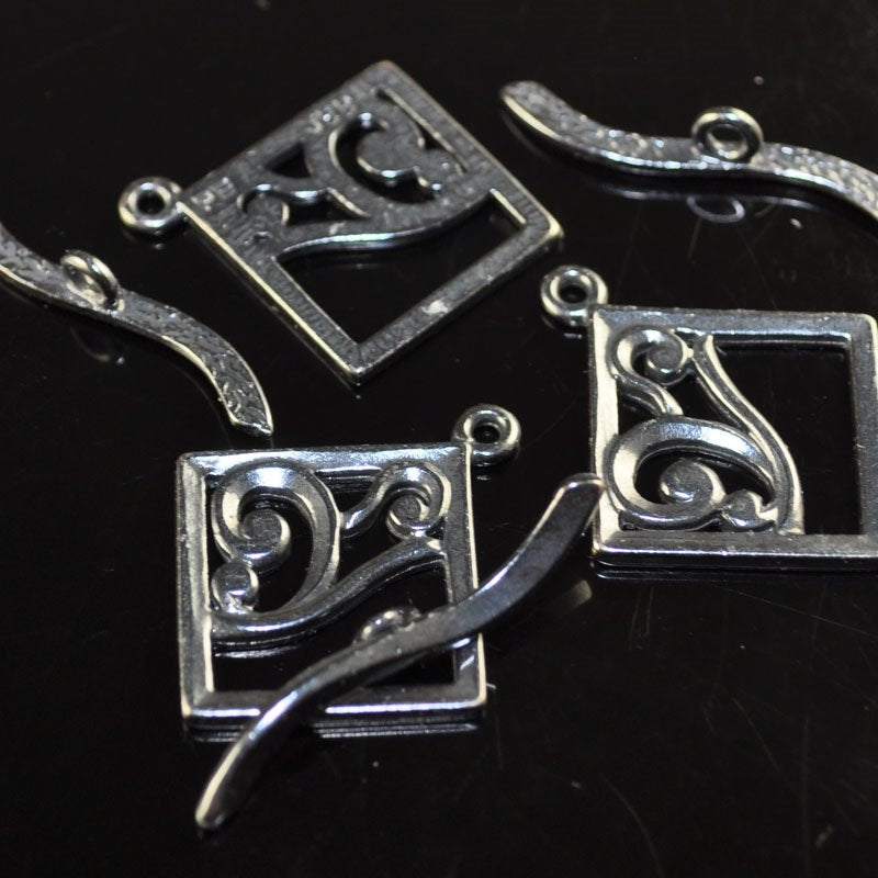 Toggle Clasp - Square with Curliques - Gunmetal