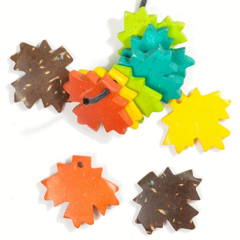 Wood - Maple Leaf - Assorted (10)