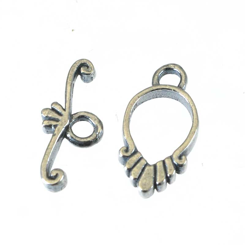 Toggle Clasp - Simple Fan - Antiqued Silver