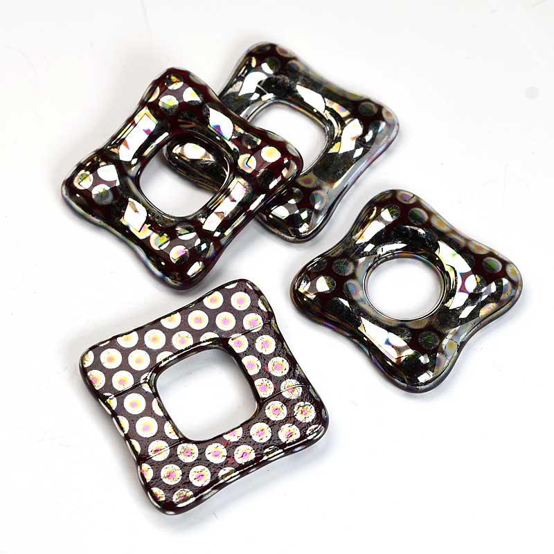 Fused Glass - 35mm - Trafalgar Square - Garnet