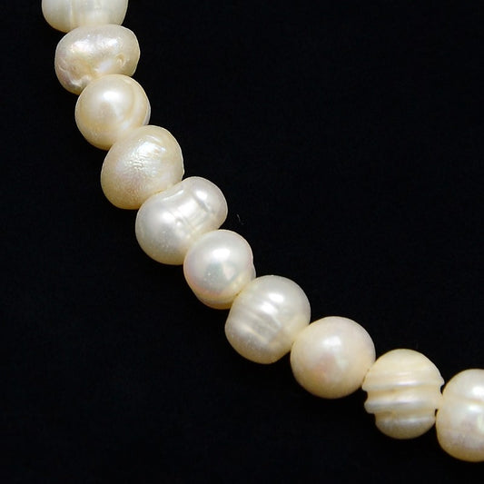 Natural Cultured Freshwater Pearls - 5-6mm - Potato - Cream (strand)