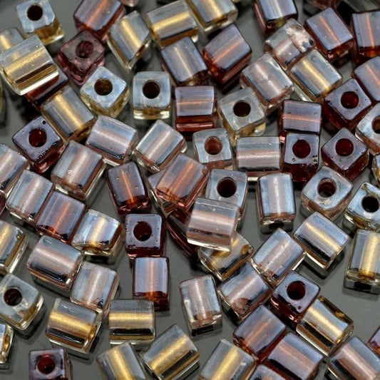 Miyuki Cube - 4mm - Mm-Mm-Honey Mix