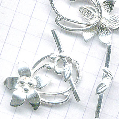 Sterling - Toggle Clasp - Frilly Lily - Bright Sterling
