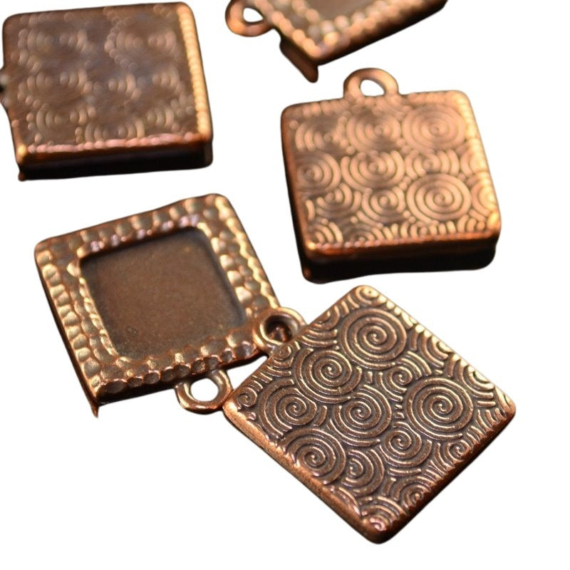 Pendant - Square Hammered Frame - Antiqued Copper