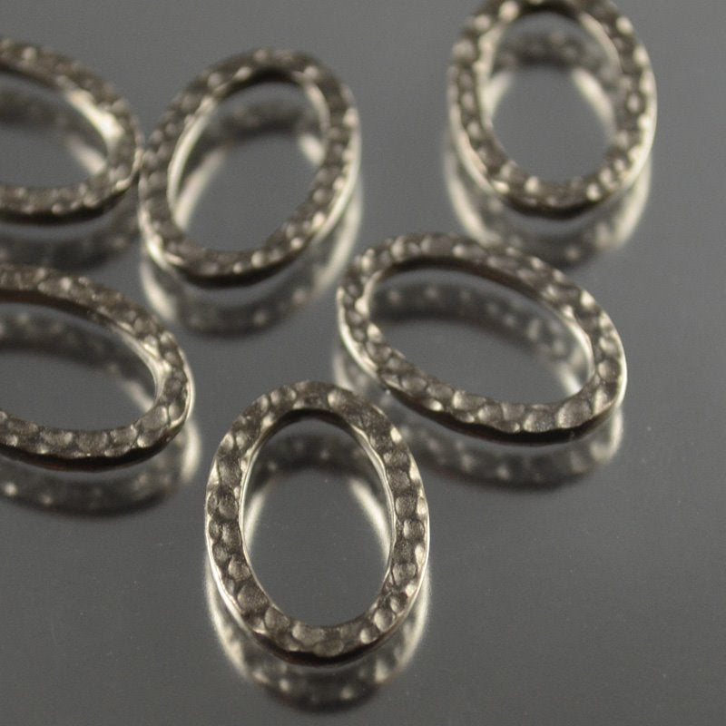 Link - Hammered Flat Oval Ring - Black