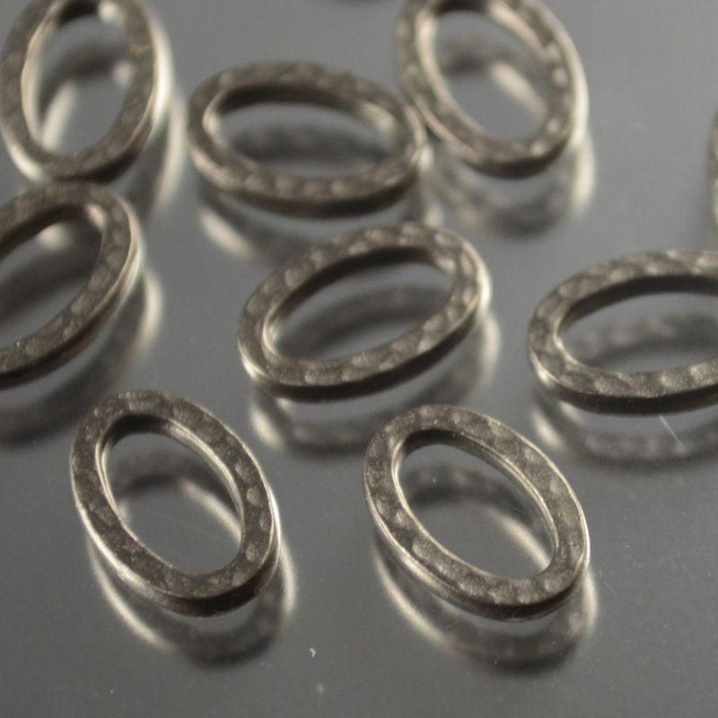 Link - Small Hammered Flat Oval Ring - Black