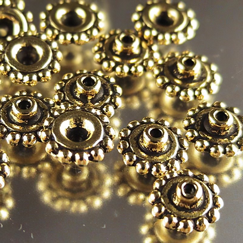 Findings - Bead Caps - 8mm Daisy Bead Aligner - Antique Gold (10)