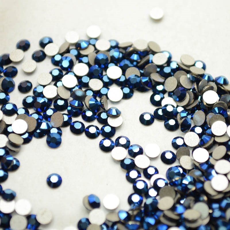Swarovski Rhinestones - ss12 Xilion Rose (2028) - Crystal Metallic Blue (144)
