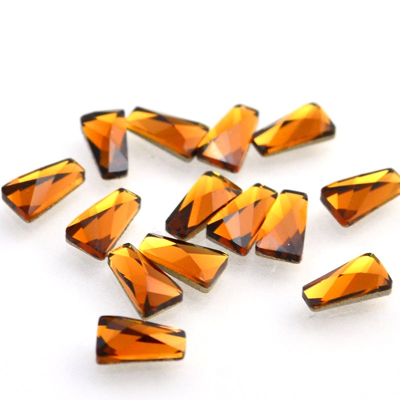 Swarovski HotFix Rhinestone - 3.5x6mm Wing Flat Back (2770) - Smoked Topaz (12)