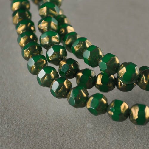 Fire Polish - 8mm - Central Cut (Asteroids) - Jade Green / Antique Gold (strand)