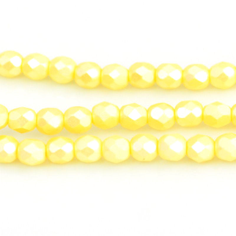 Fire Polish Faceted Round - 4mm - Pearl Pastel Cream (strand 45)