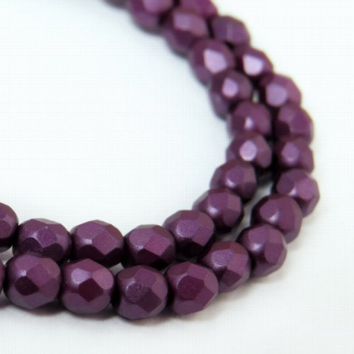 Fire Polish Faceted Round - 4mm - Pearl Pastel Purple (strand 45)