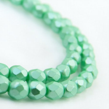 Fire Polish Faceted Round - 4mm - Pearl Pastel Mint (strand 45)