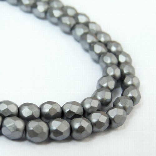 Fire Polish Faceted Round - 4mm - Pearl Pastel Cool Grey (strand 45)