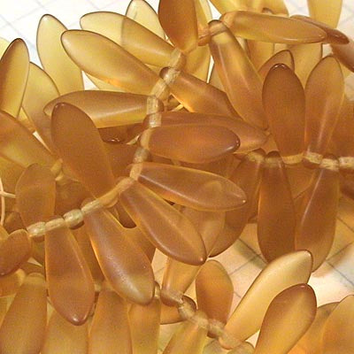 Fringe Beads Dagger Beads - 16mm - Matte Topaz (25)