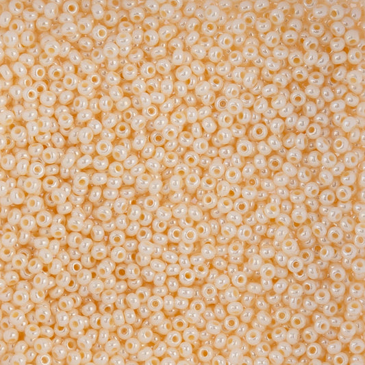 Czech Seed Beads - 10/0 - Pearl Eggshell (22g)
