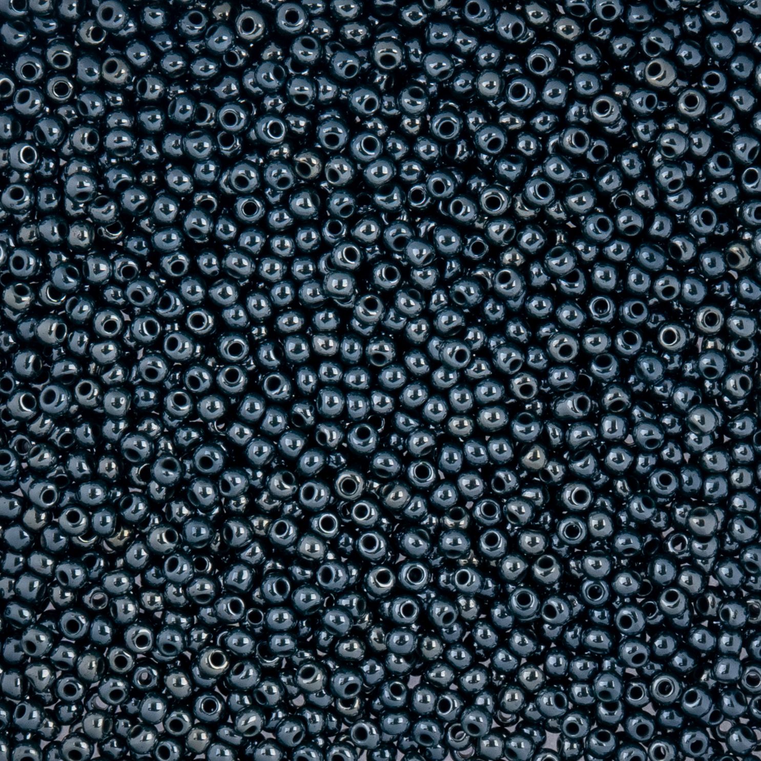Czech Seed Beads - 10/0 - Dark Green Luster (22g)