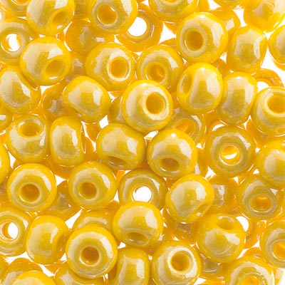 Czech - 32/0 Seed bead - Opaque Yellow Lustered (250g)