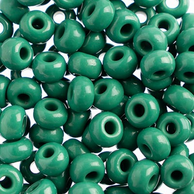 Czech - 32/0 Seed bead - Opaque Medium Dark Green (250g)