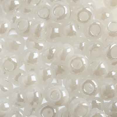 Czech - 32/0 Seed bead - Opaque White Pearl (250g)
