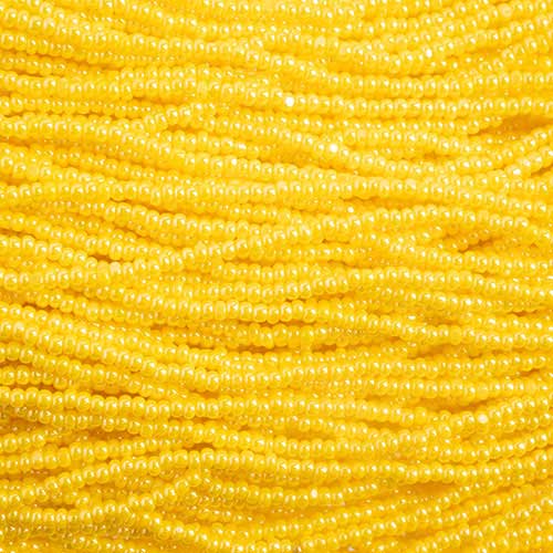Czech - 13/0 Charlotte - Yellow Luster (100g Strung)