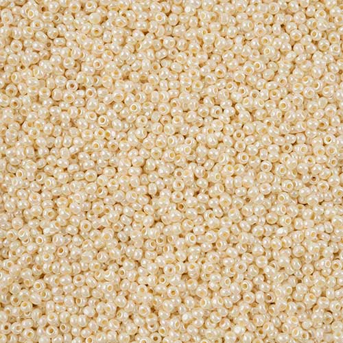 Czech Cut Seedbeads - 11/0 - Opaque Pearl Eggshell (10g)