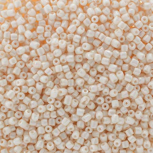 Czech Seed Beads 3Cut - 9/0 - Opaque White Eggshell (100g)