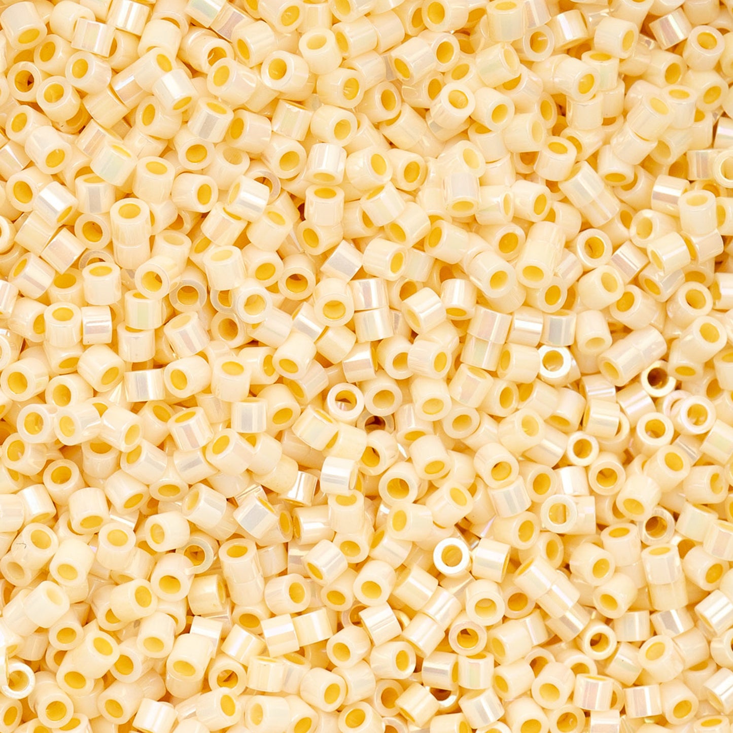 Cylin Bead - 11/0 - Cream AB (25g)