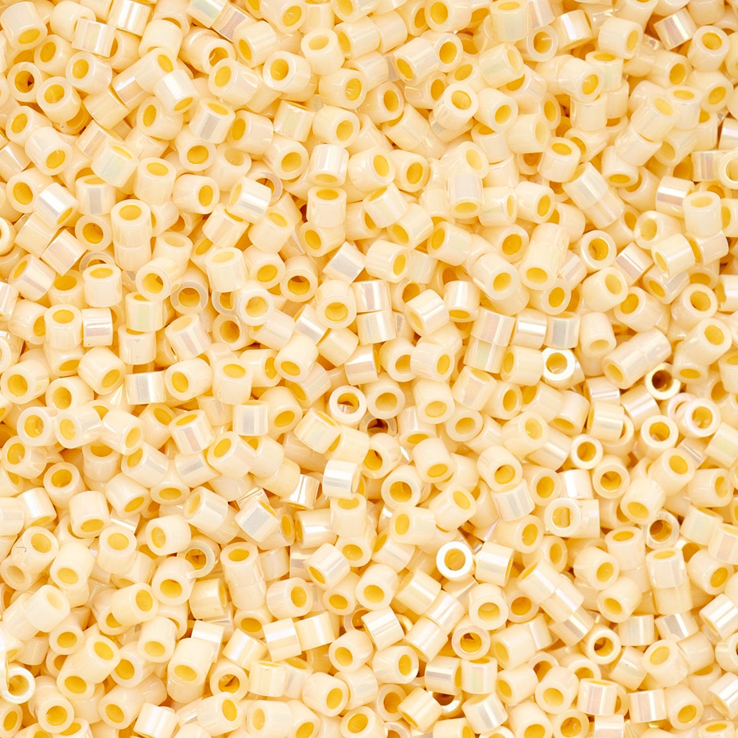 Cylin Bead - 11/0 - Cream AB (25g)